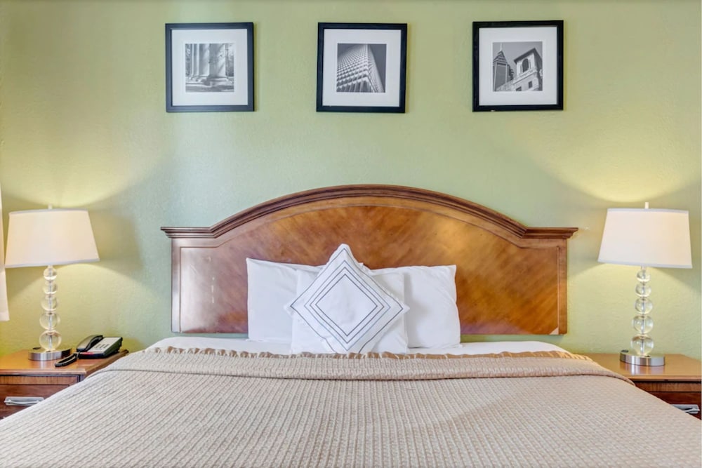 Savannah Garden Hotel 28/41