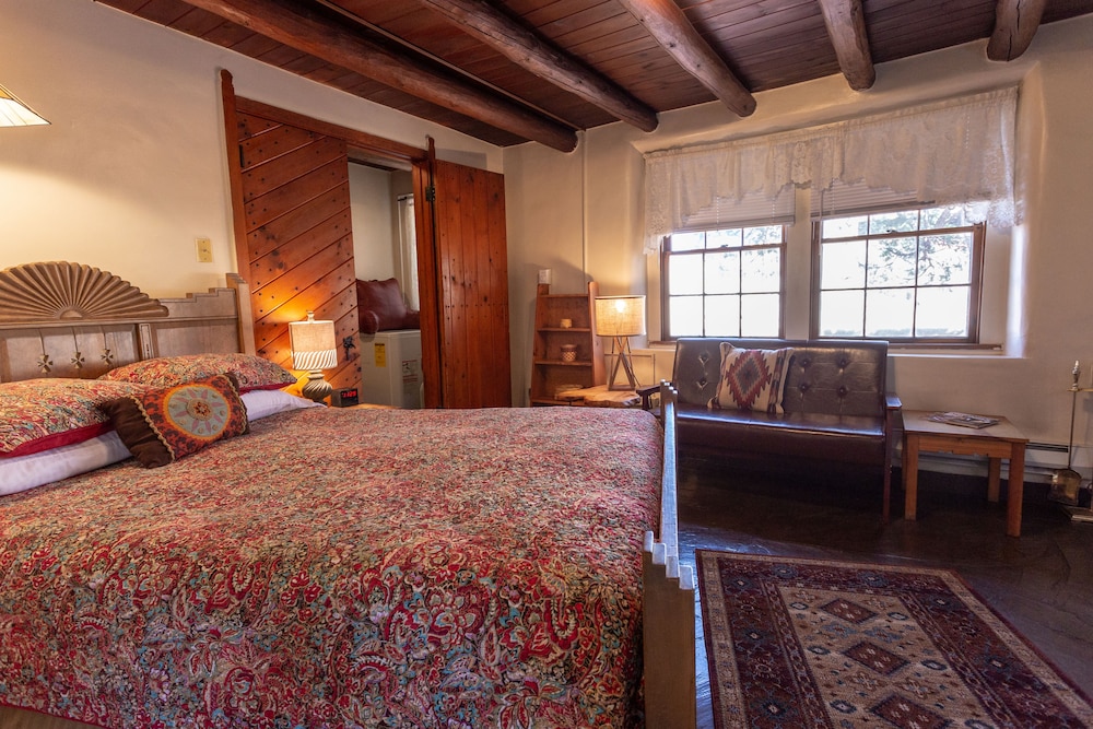 Pueblo Bonito Bed And Breakfast Inn 53/70