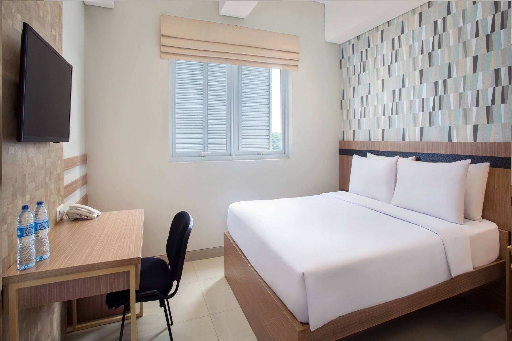 غرفة قياسية بسرير كوين، Nite Day Residence Alam Sutera 7/10