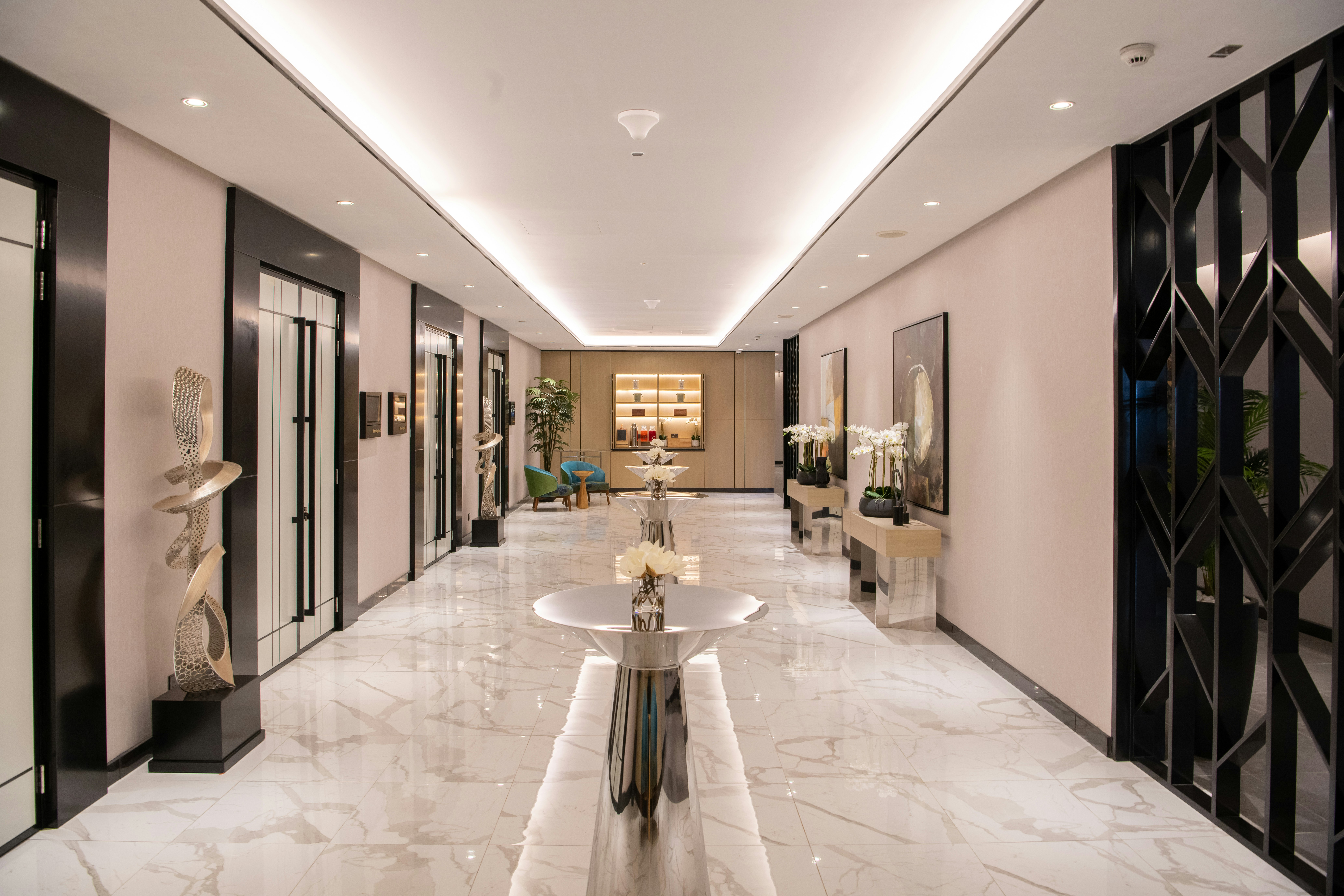 DAMAC Hills 2 Hotel - Edge by Rotana 13/18