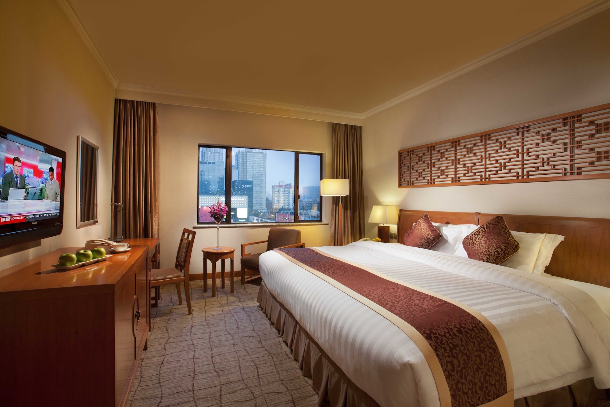 Deluxe, Suite, King Bed