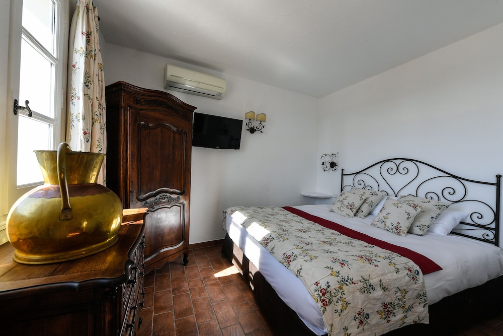 Le Hameau 13/51