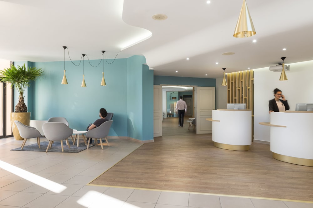 lobby