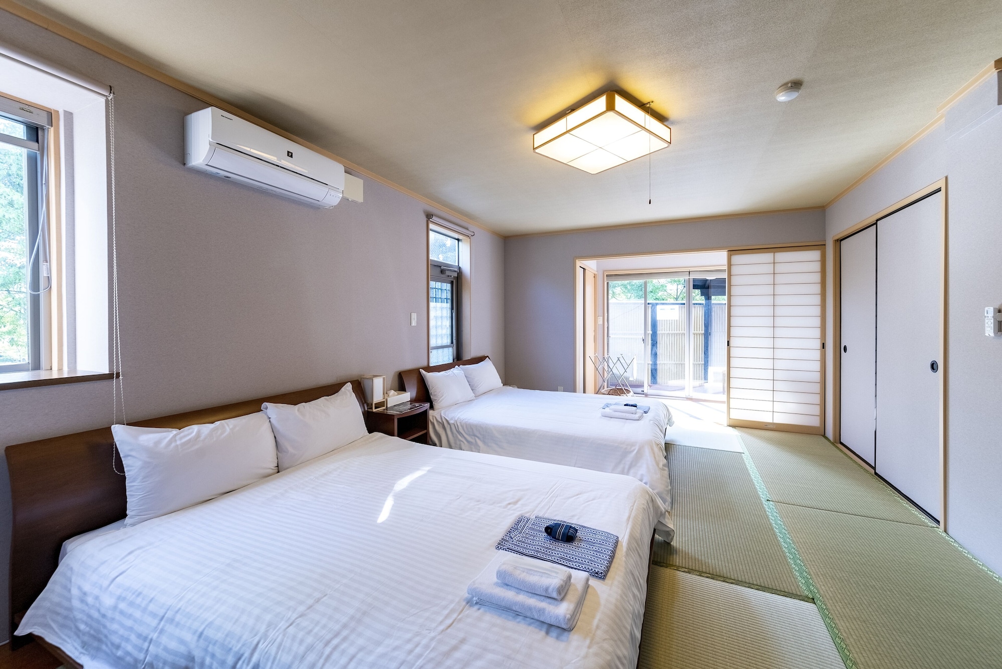 JAPANESE, 2 DOUBLE BEDS, OUTDOOR BATH