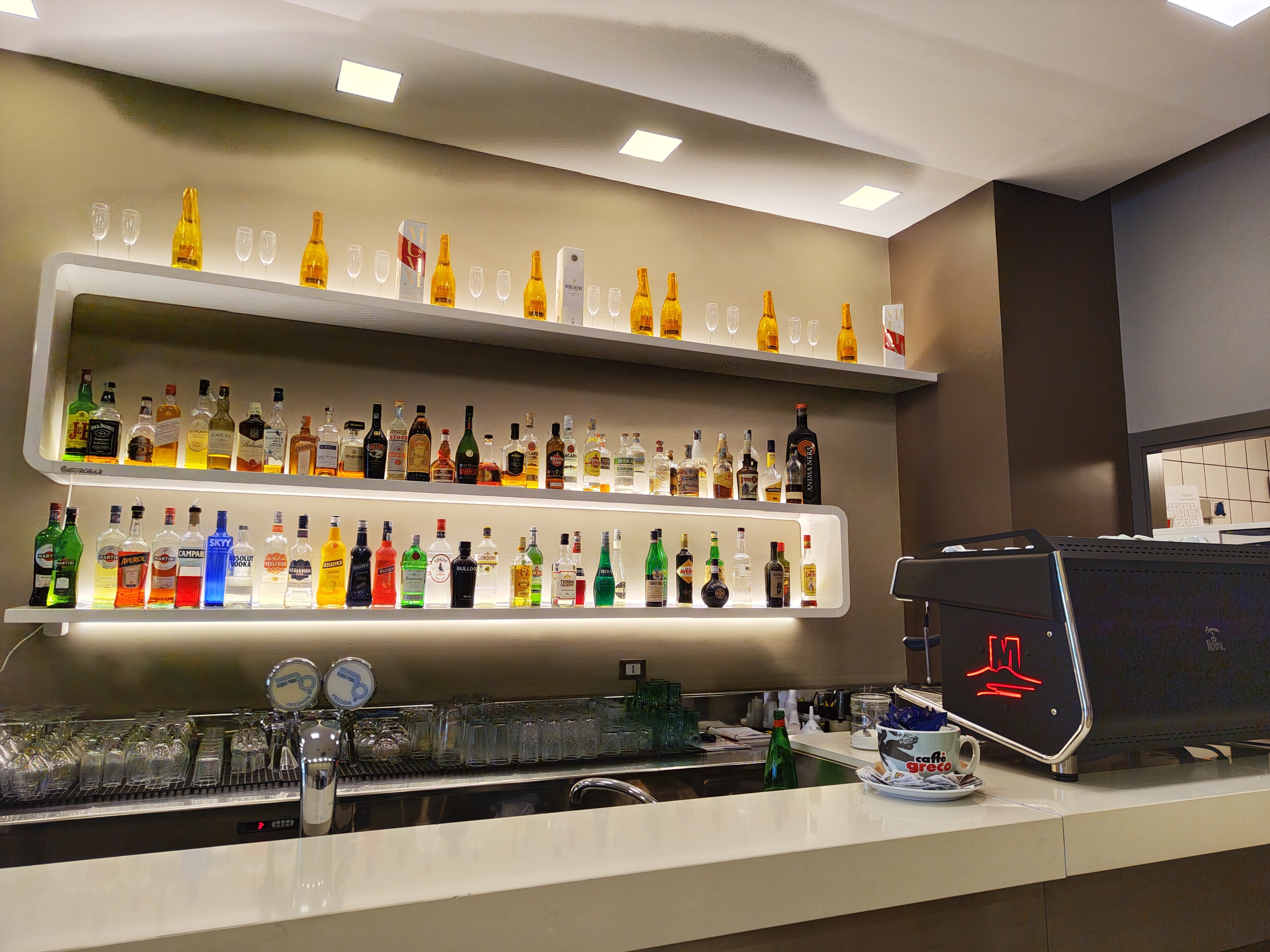 Hotel Bruman Casoria 6/20