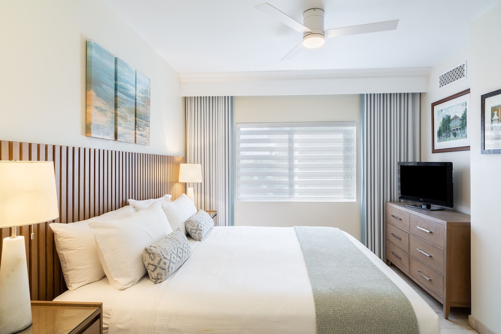 1 BEDROOM, SUITE, GARDEN VIEW