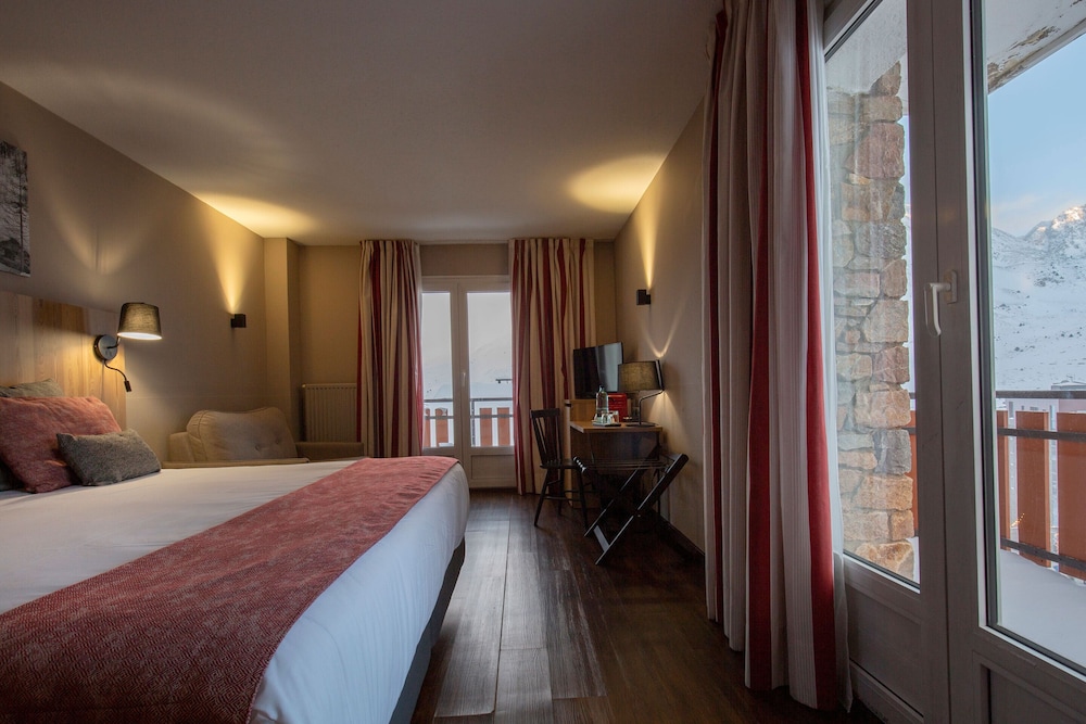 Hotel Grand Pas 11/49