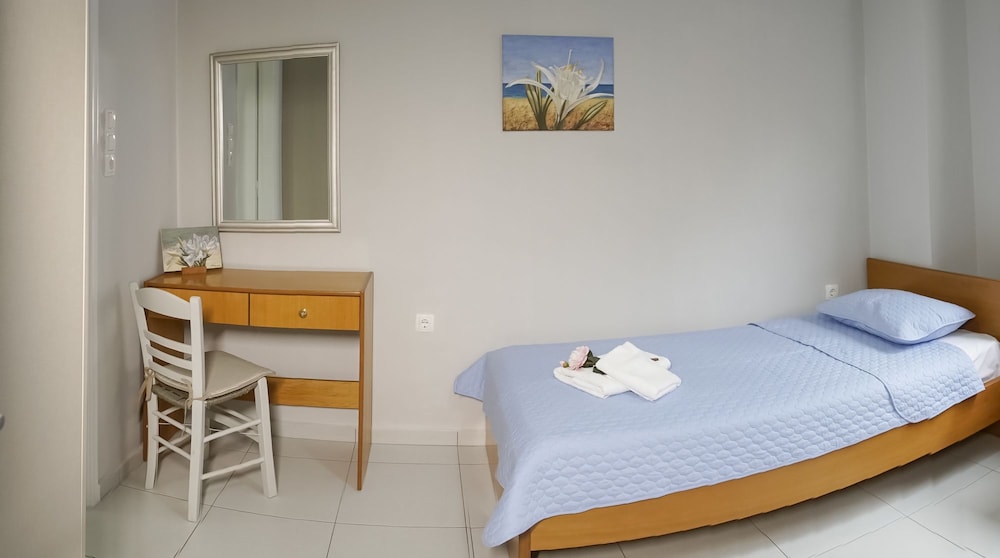 Heraklion Old Port Apartments 12/48