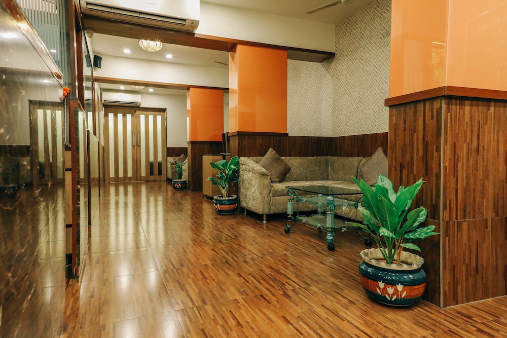 HOTEL MAHARANA INN 31/50