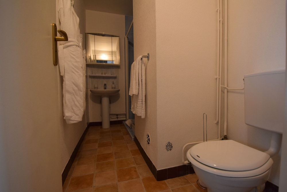 HOTEL BEAU RIVAGE 13/65