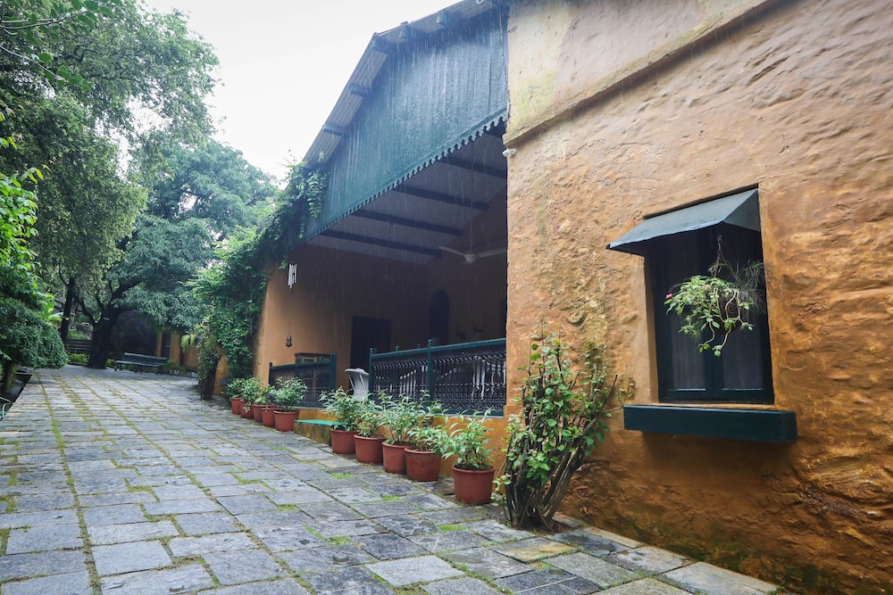 WelcomHeritage Connaught House 4/50
