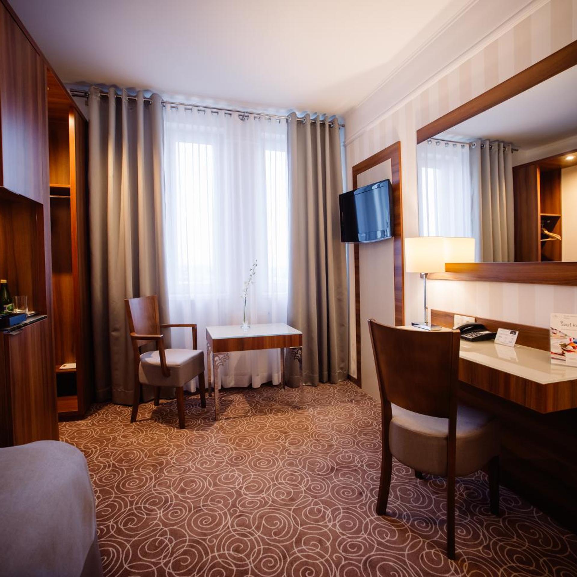 غرفة مفردة، Hotel Lord 8/8