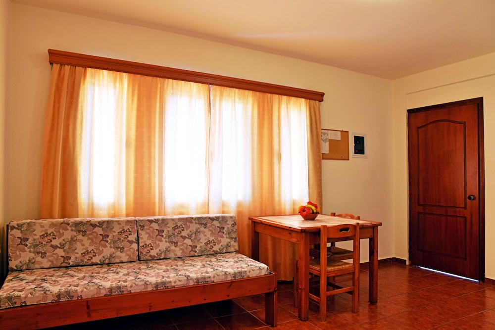 Iolkos Hotel 41/52