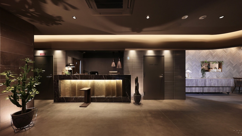 Doutonbori Crystal Hotel IV 13/45
