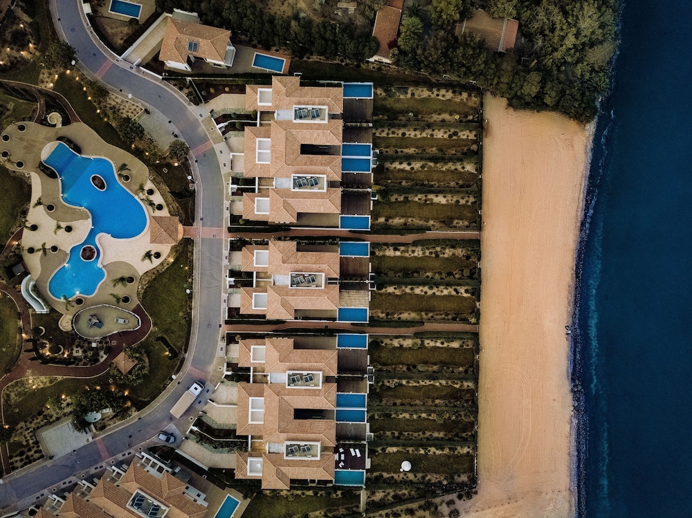 Atlantis Gardens Resort 45/50