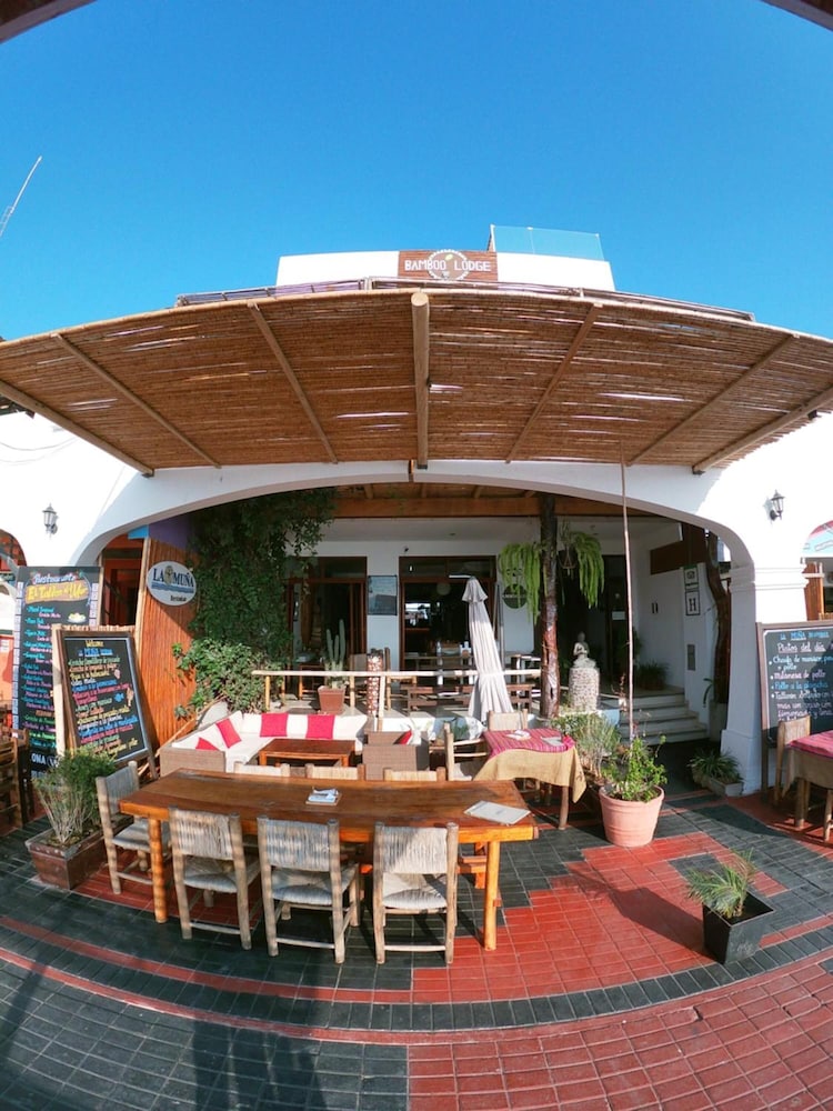 BAMBOO LODGE PARACAS 3/52