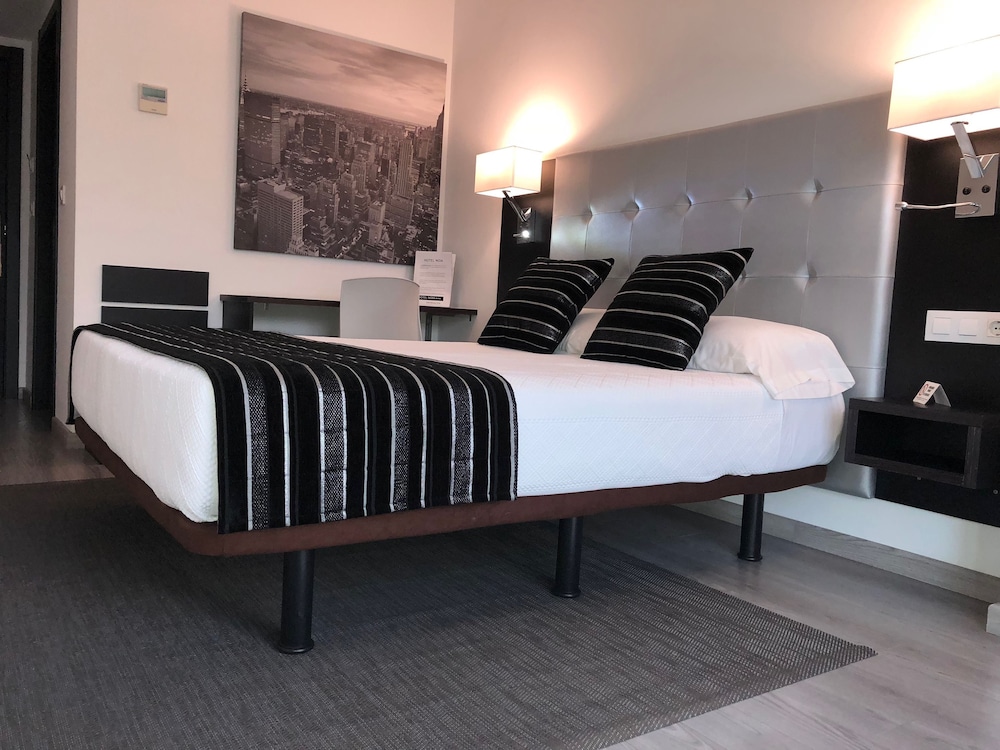 Hotel Noia 5/37
