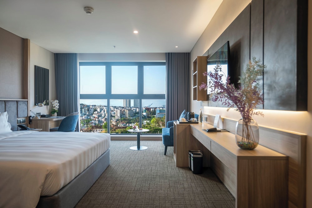 Wyndham Garden Legend Halong 20/50