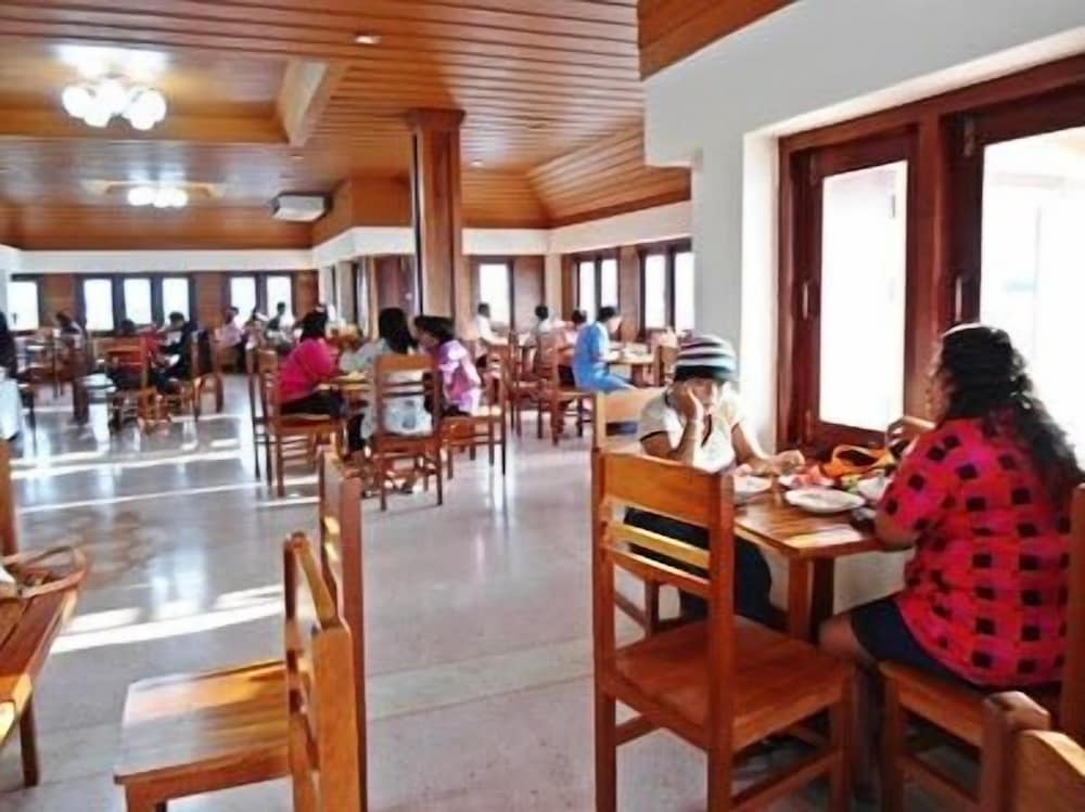 Riverfront Hotel Mukdahan 19/28