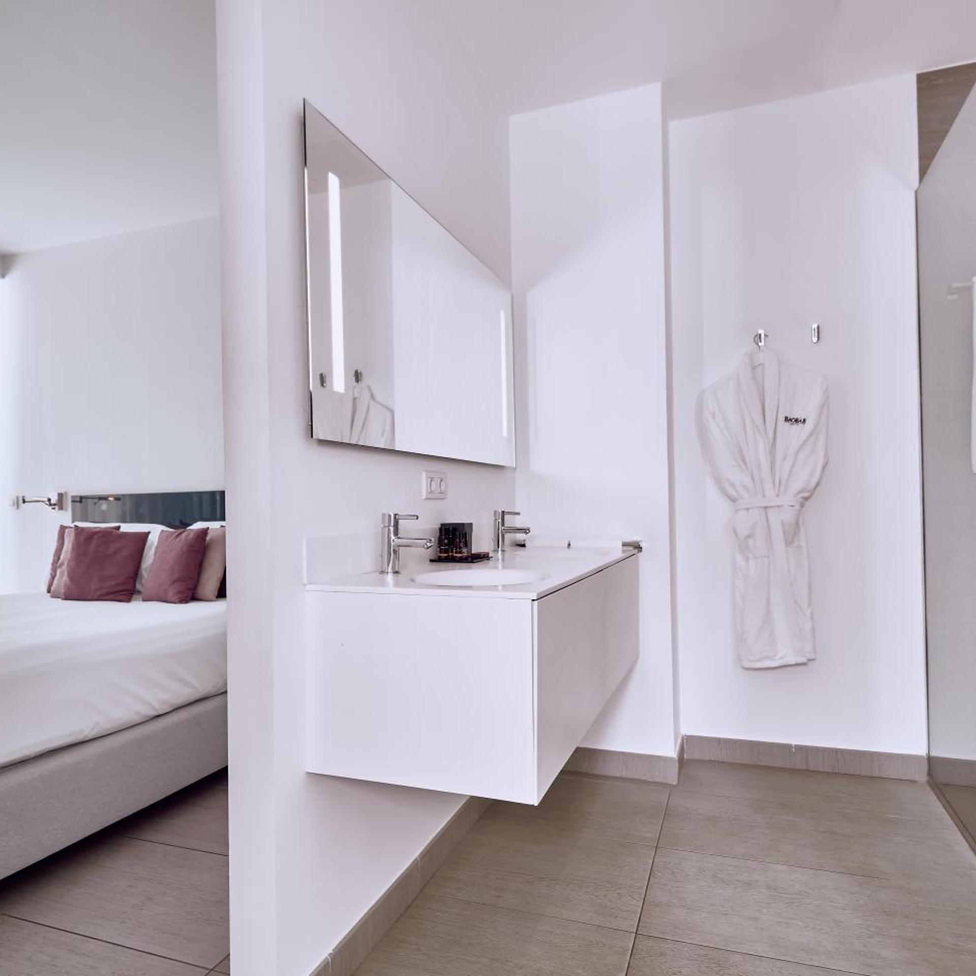 Serenity, 2 Bedrooms, Suite, Mountain View