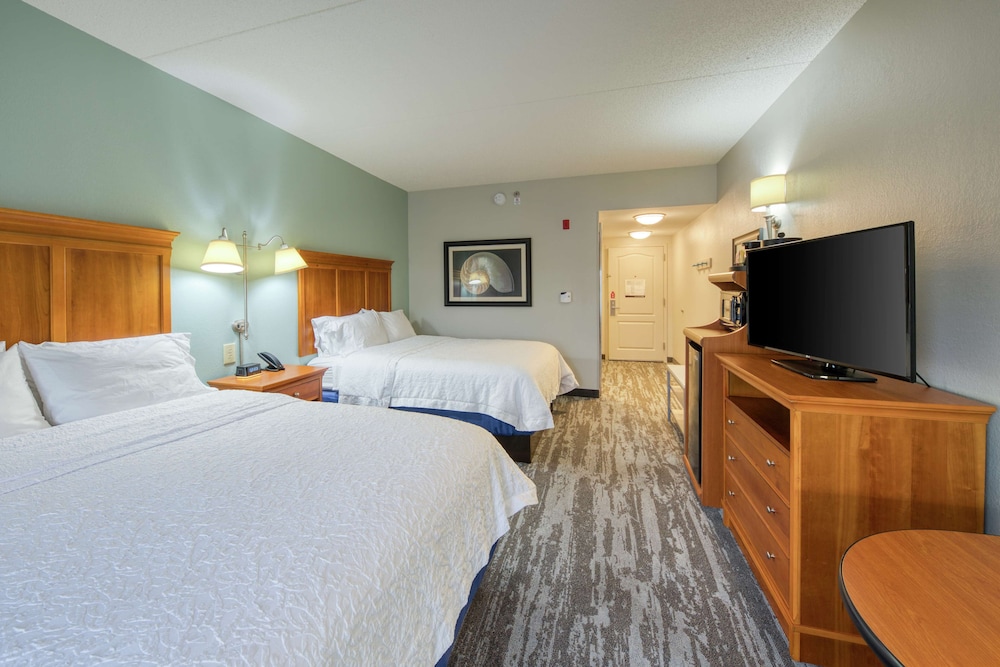 Hampton Inn Wilmington - University Area/Smith Creek Station 18/72