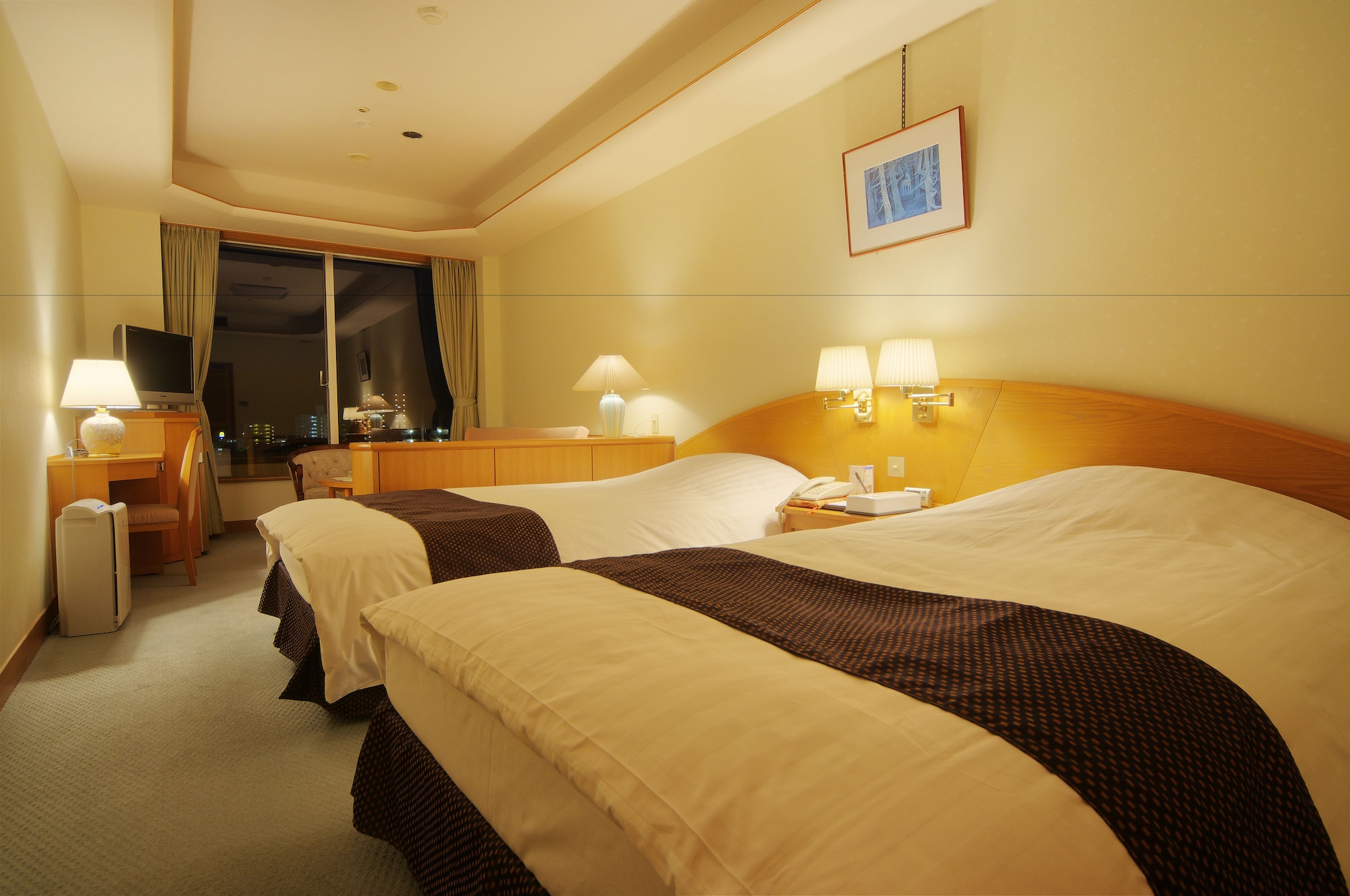 ROOM, TWIN BEDS