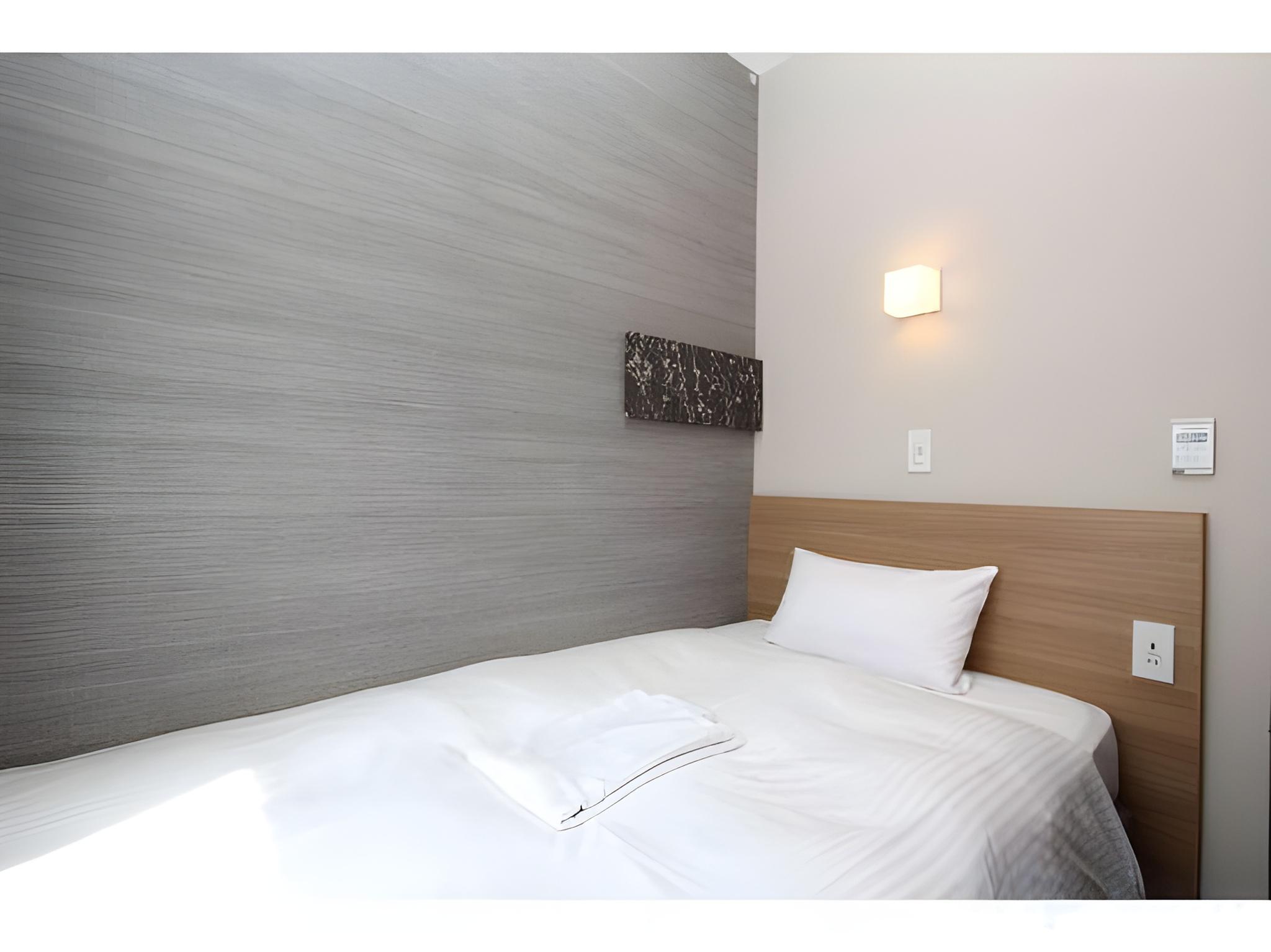 Room, Double Bed