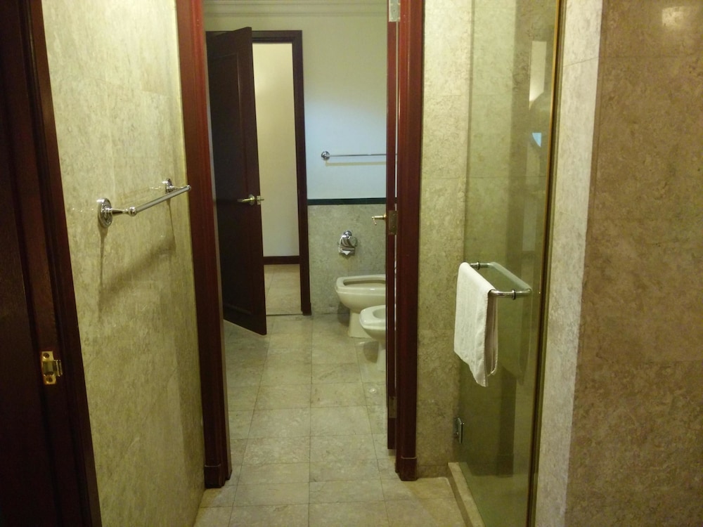 Times Private Serviced Suites 53/54