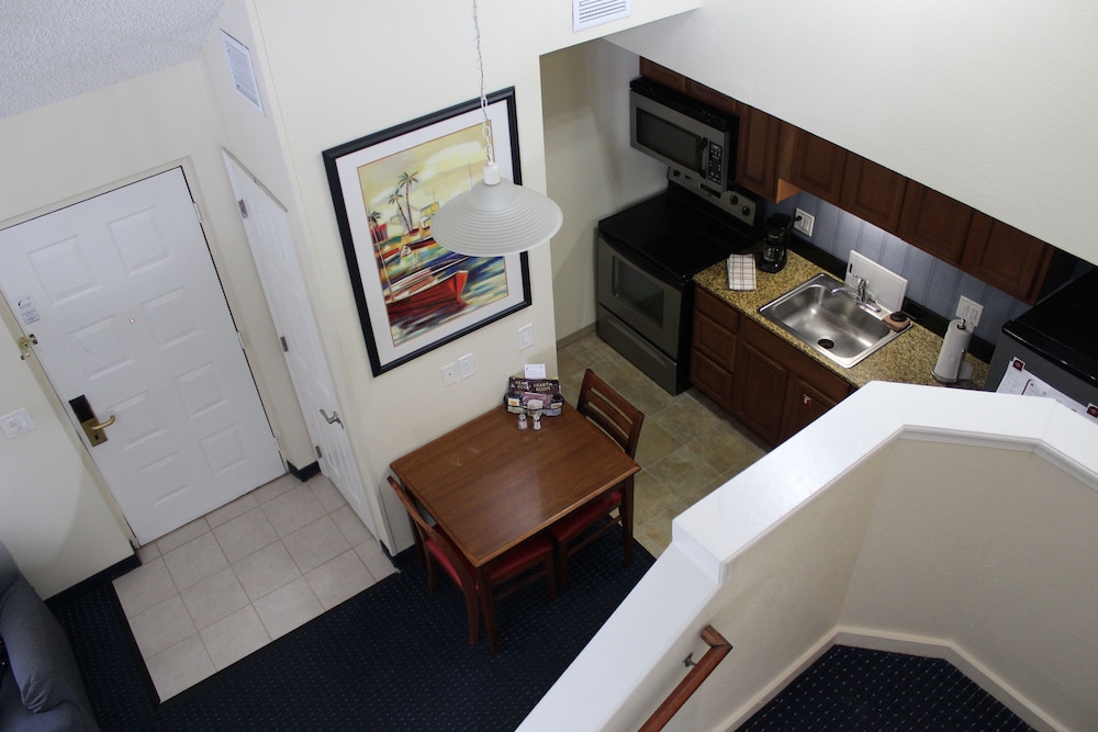 DORAL INN & SUITES MIAMI AIRPORT WEST 43/43