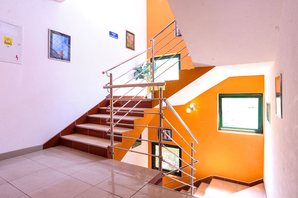 Prvan Hotel 14/36