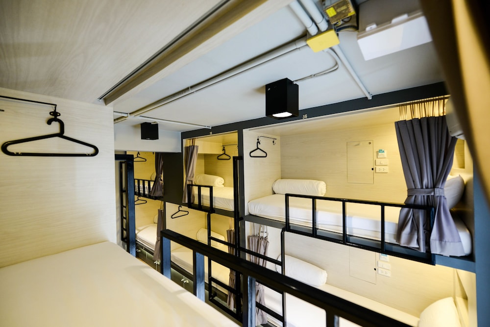 The Cube Hostel 40/56