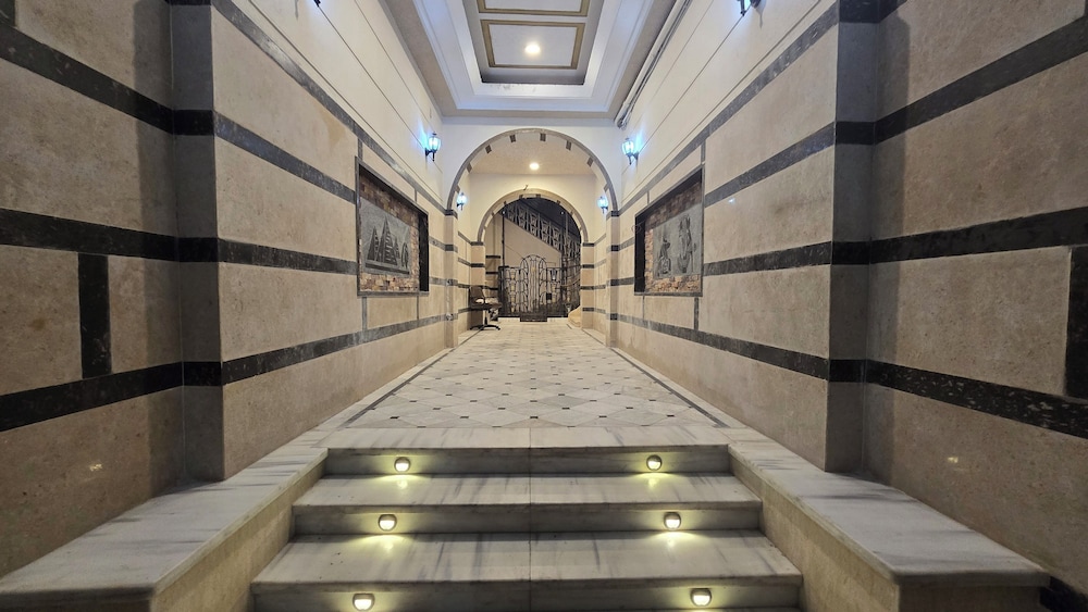 Traveler Apos S House Hotel 9/50