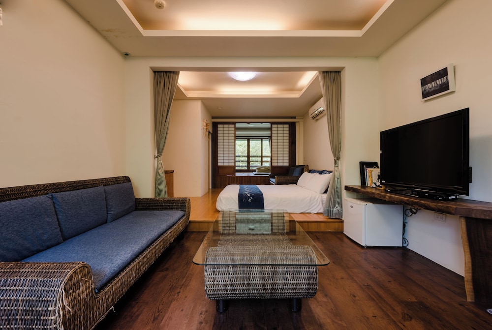 Zhuo Ye Cottage 26/50
