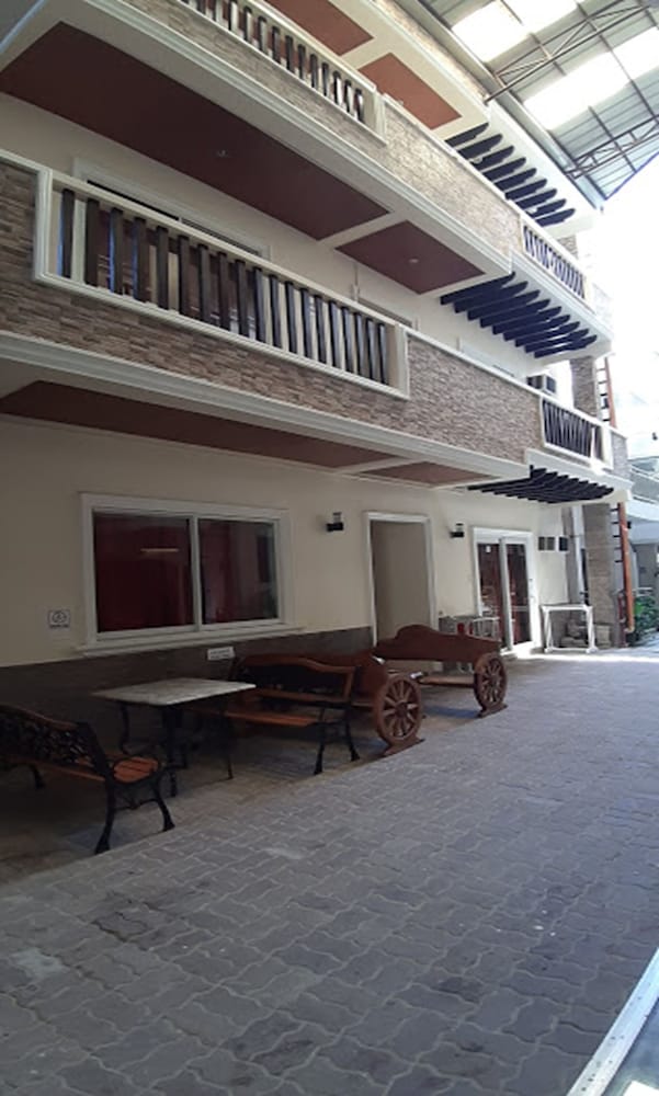 Erikos House in BORACAY
