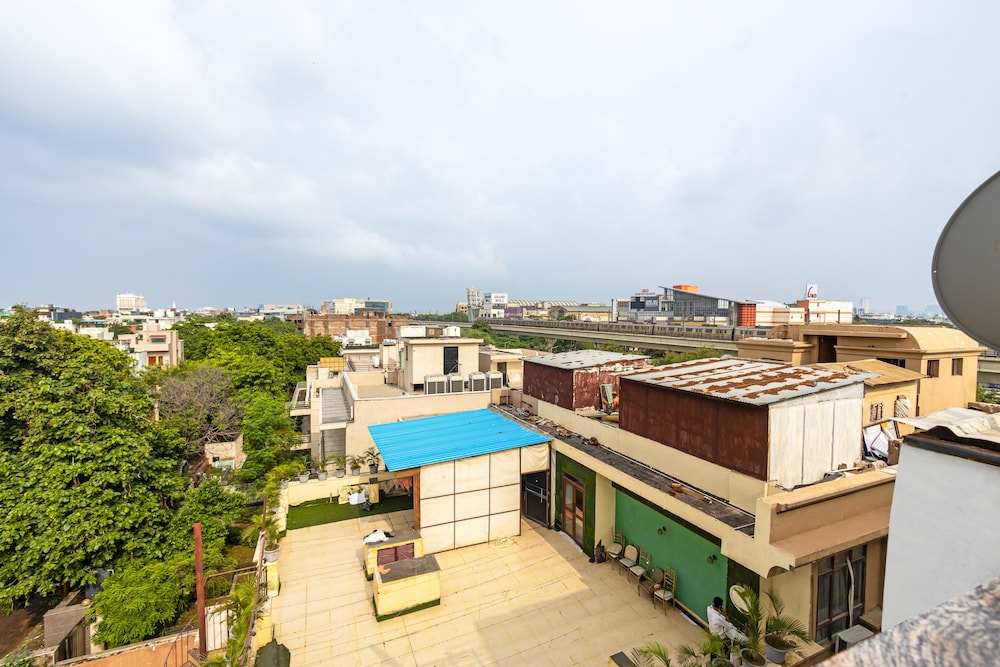 Haris Court Gurgaon 8/50
