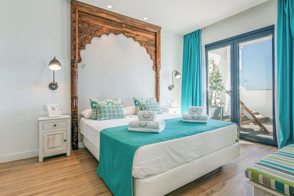 Hideaway, Atlantic, Junior Suite, Queen Bed