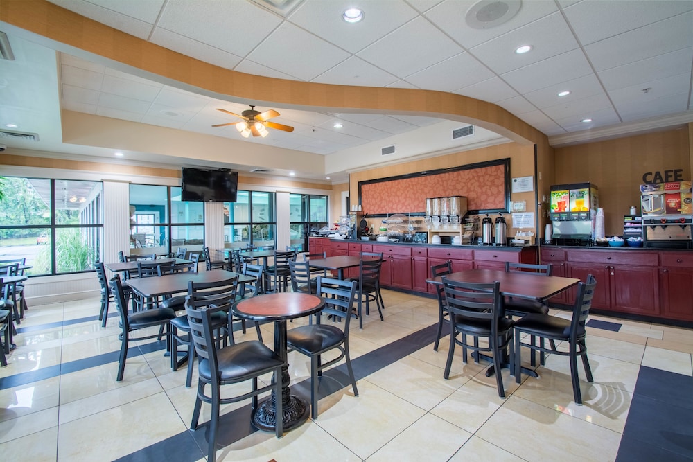 Anchorage Inn & Suites - Portsmouth 42/57