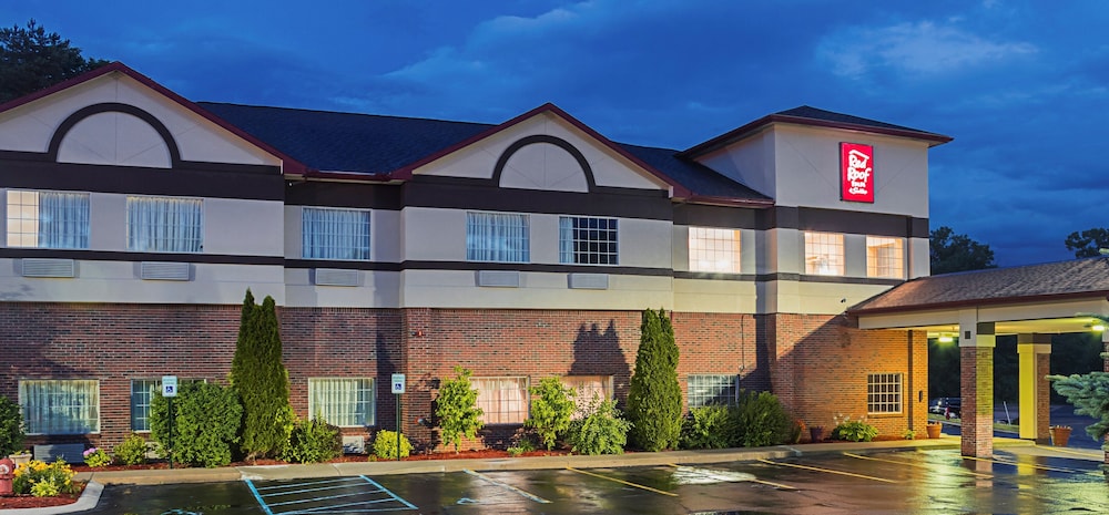 Red Roof Inn & Suites Lake Orion/Auburn Hills 2/37