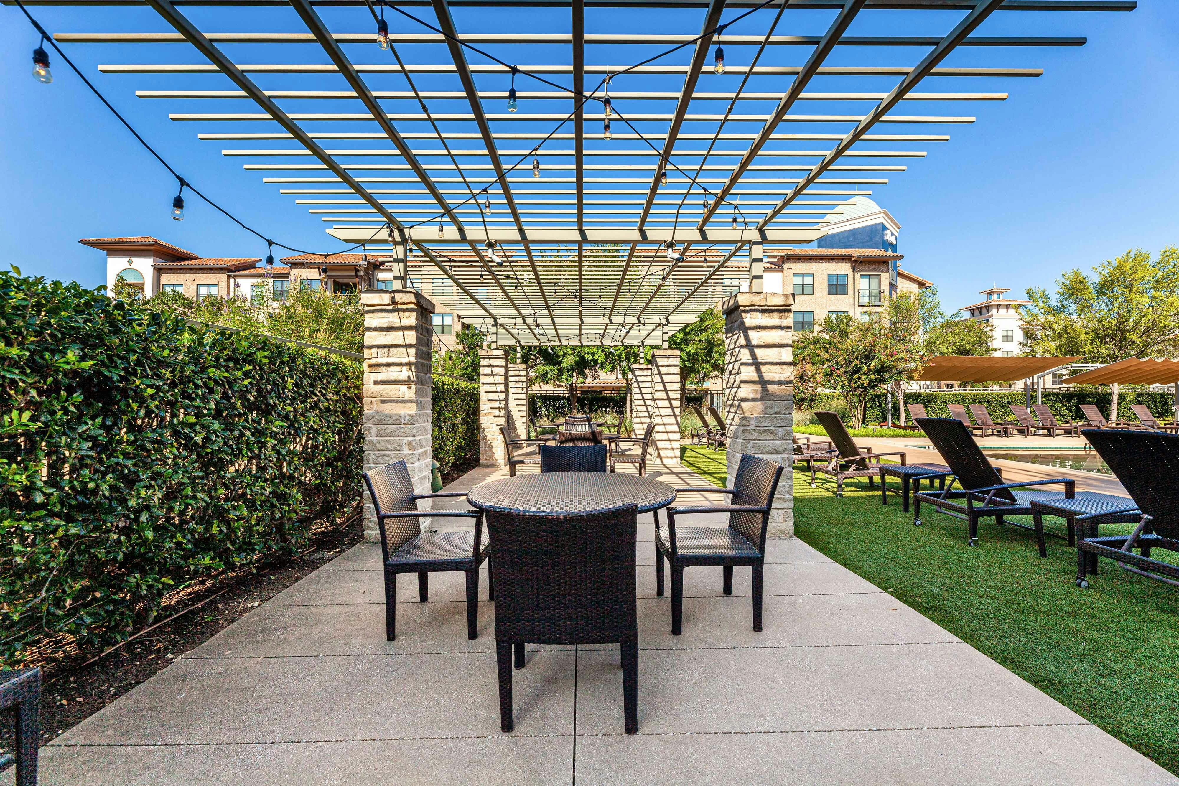 Sheraton Stonebriar Hotel 61/62