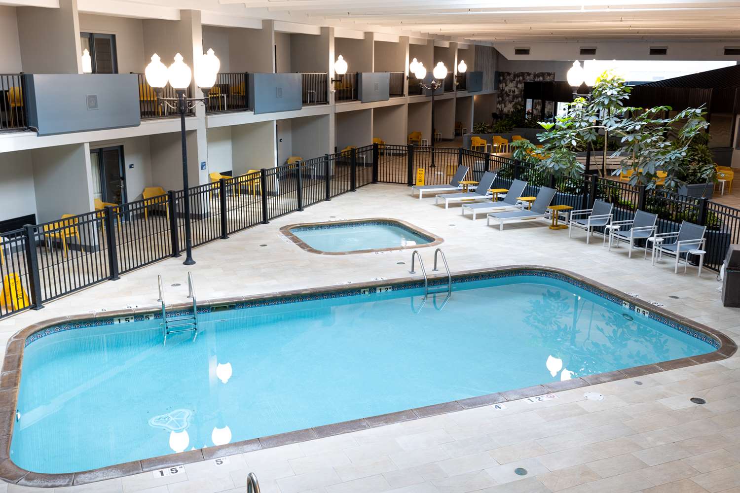 DoubleTree by Hilton Austin, MN 6/16