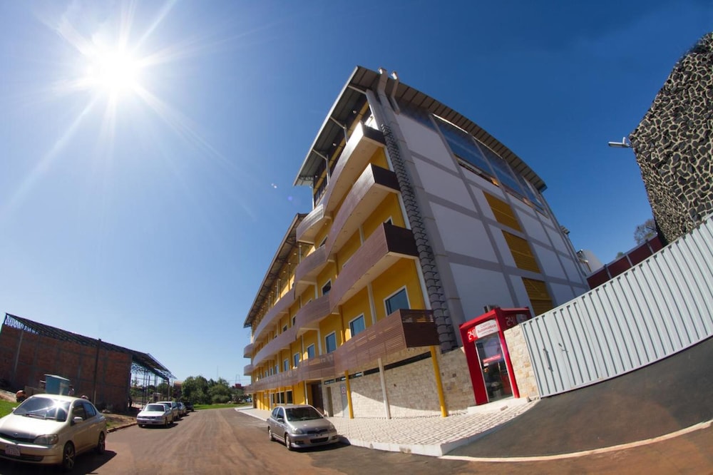 MARAMBAIA HOTEL 63/66