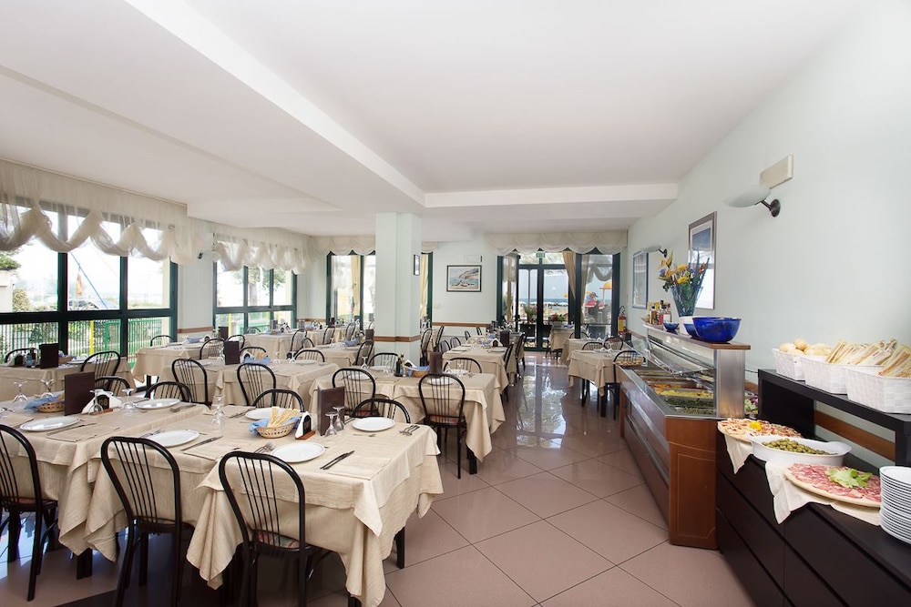Hotel Emilia 33/39