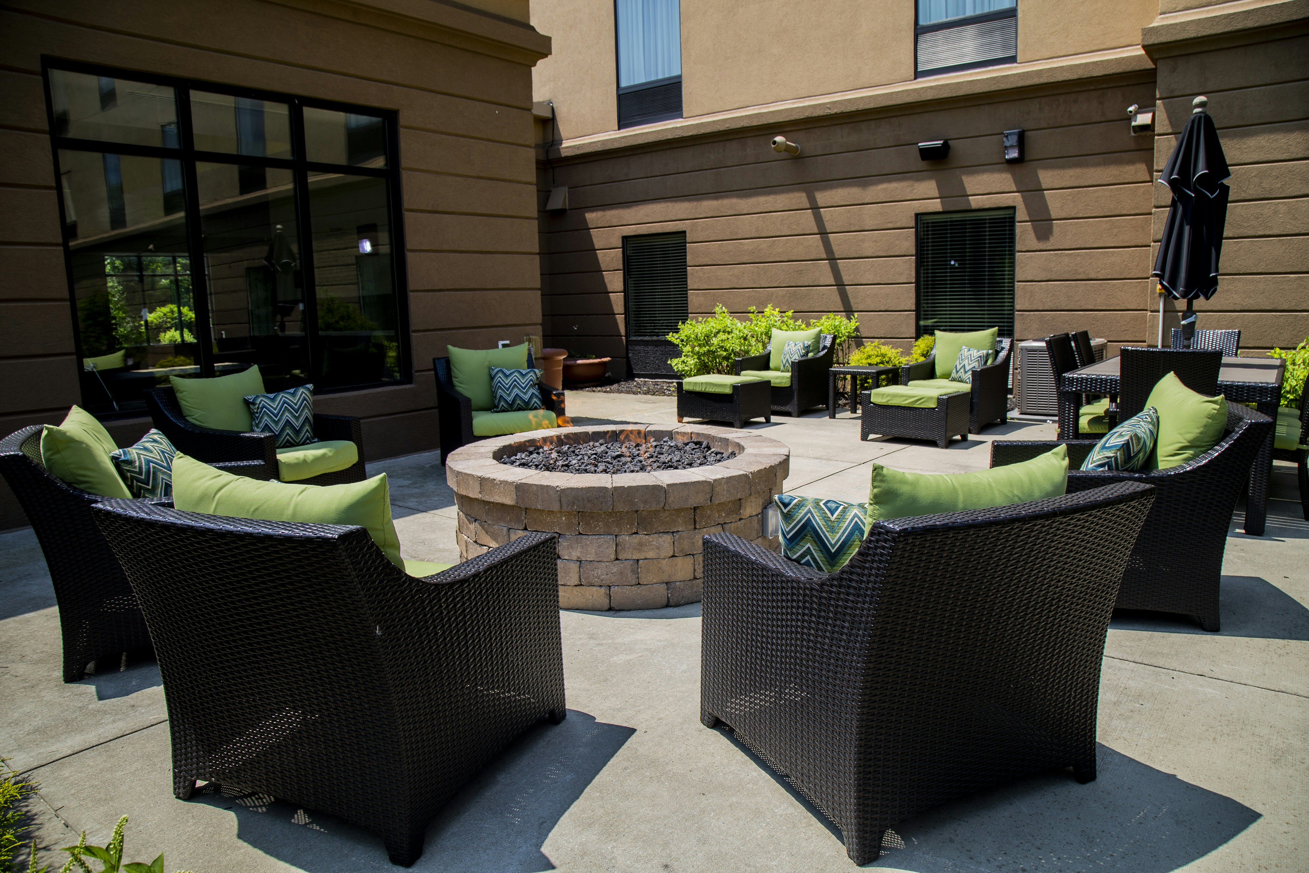 Hampton Inn and Suites Sharon 30/62