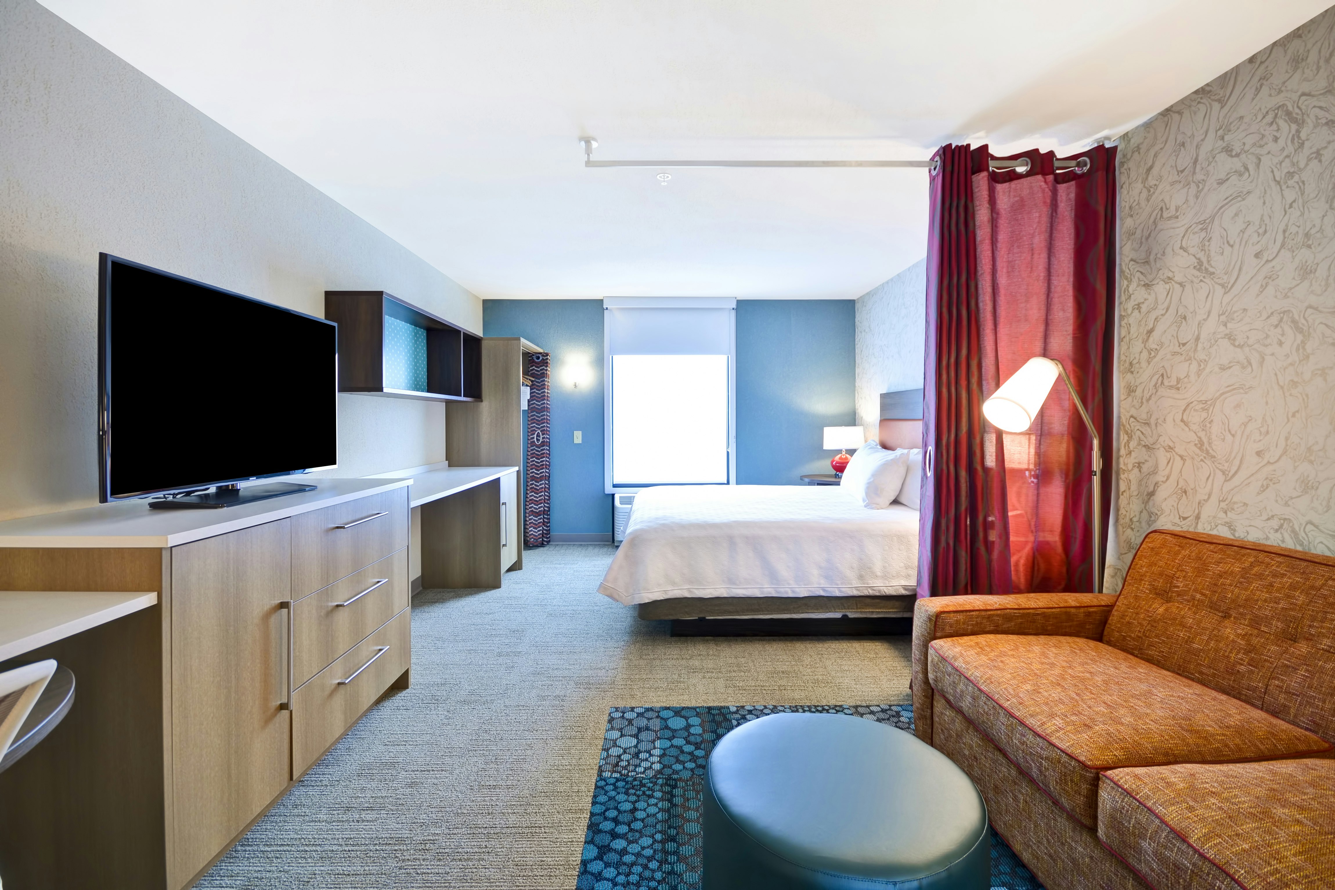 STUDIO, QUEEN BED, ACCESSIBLE