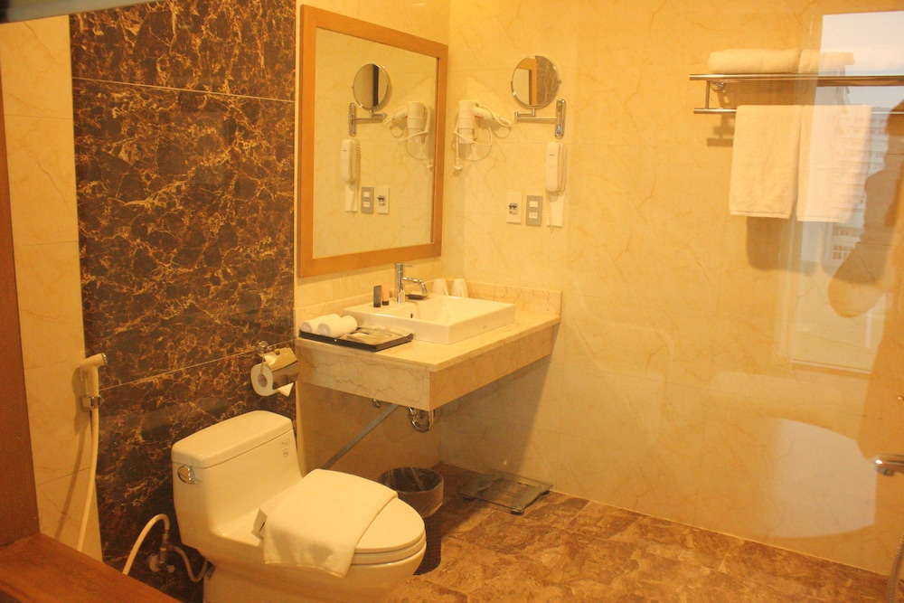Muong Thanh Cua Dong Hotel Vinh 35/40
