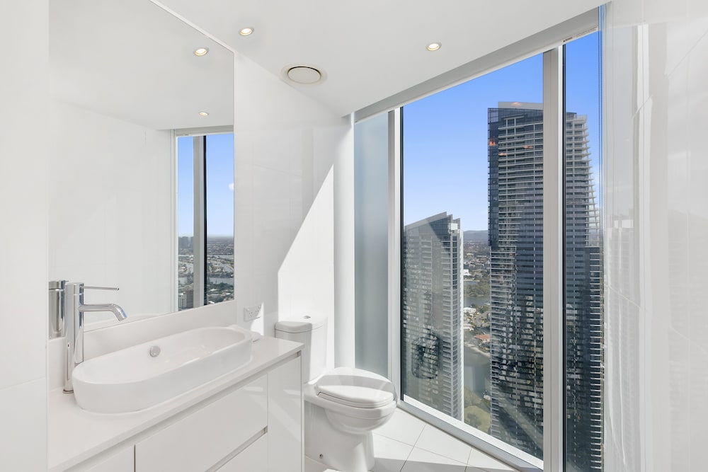 H Residences - We Accommodate 12/40