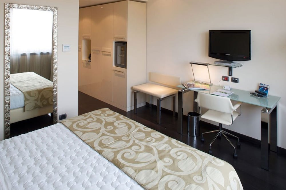 Grand Hotel Mattei 6/47