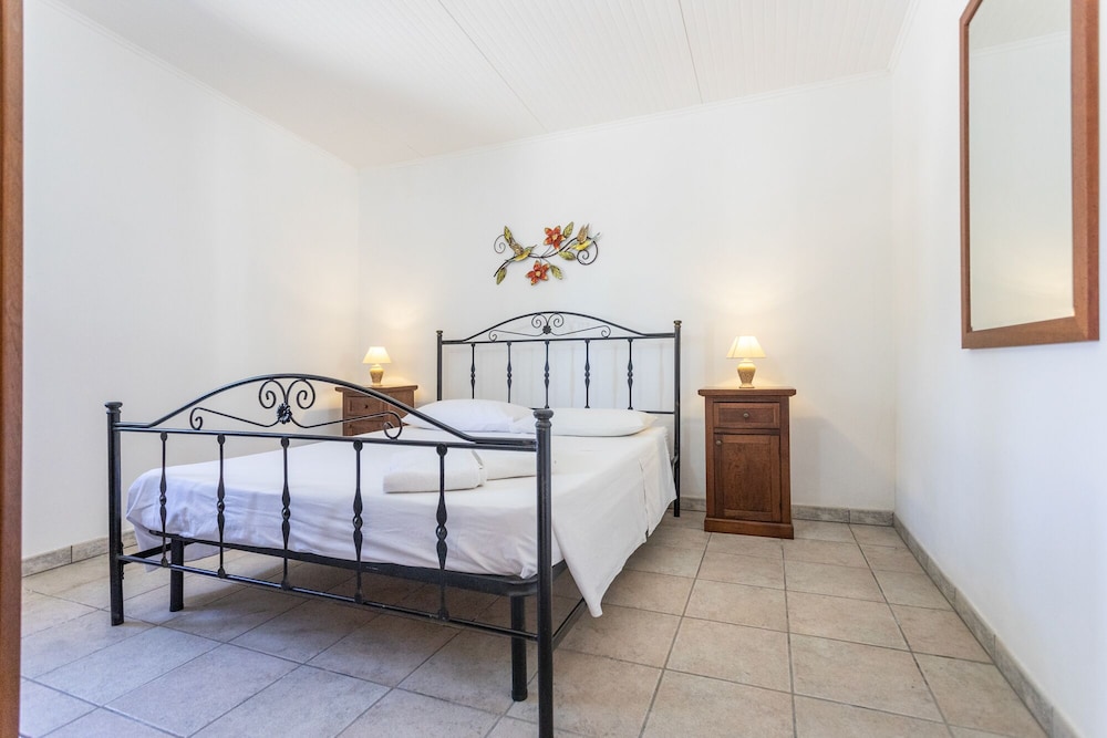 COMFORT, BUNGALOW
