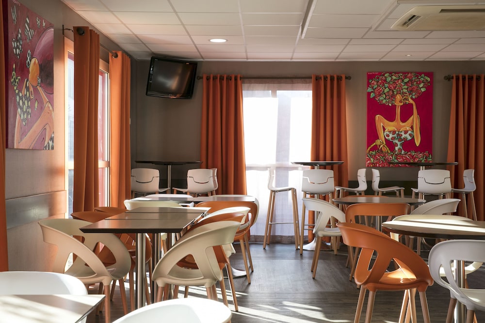 Hotel Clermont Estaing 33/40