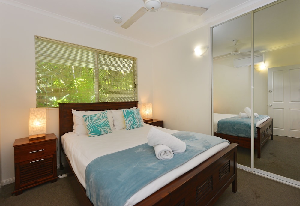 Latitude 16 Tropic Sands 13/51